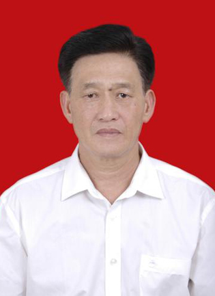 1978年3月退伍,阳江市江城区埠场镇埠场圩社区党委书记,主任